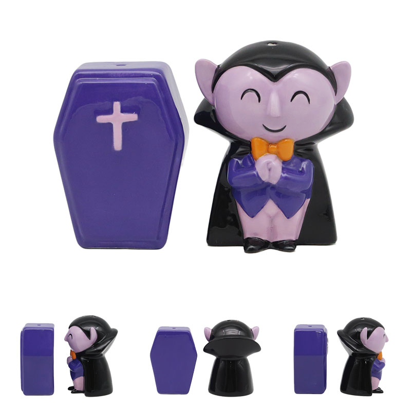 Dracula And Coffin Salt And Pepepr Set