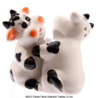  Ceramic Hugging Cows Salt & Pepper Set 
