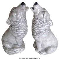  Ceramic Wolf Salt and Pepepr Set 
